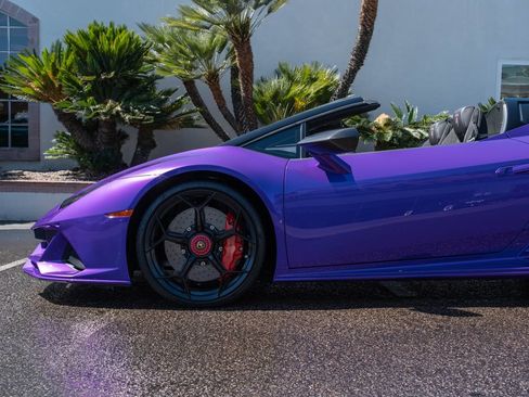 Used 2024 Lamborghini Huracan EVO AWD/4WD image 20