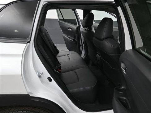 Certified 2025 Toyota Corolla Cross XLE w/ Convenience Package AWD/4WD image 33