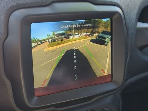 Used 2022 Jeep Renegade Limited image 32