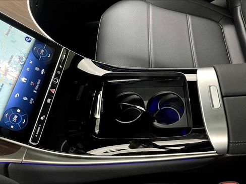 New 2025 Mercedes-Benz GLC 300 image 19