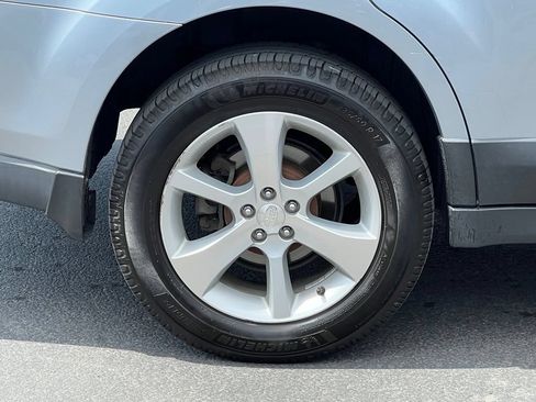 Used 2013 Subaru Outback 2.5i Limited w/ Moonroof Pkg AWD/4WD image 16