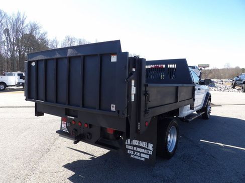 Used 2020 RAM 5500 Tradesman RWD image 7