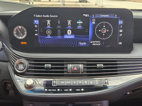 Used 2022 Lexus LS 500 AWD w/ Interior Upgrade Package image 17