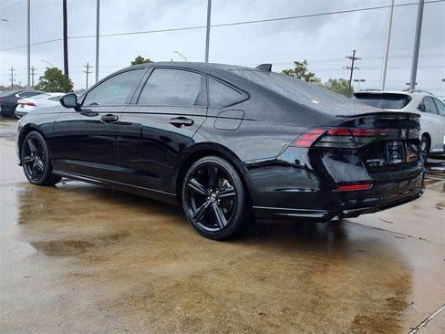 Used 2024 Honda Accord Sport image 6