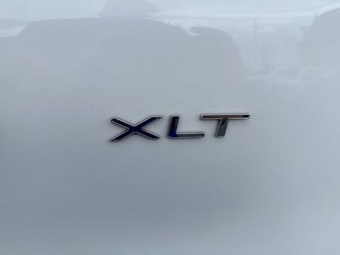 Used 2023 Ford Transit 350 XLT RWD image 27