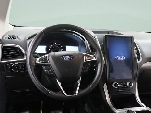 Used 2024 Ford Edge SEL w/ Convenience Package AWD/4WD image 9