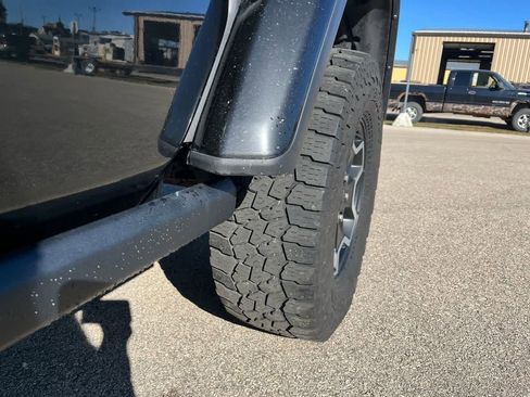 Used 2022 Jeep Gladiator Rubicon w/ LED Lighting Group image 16