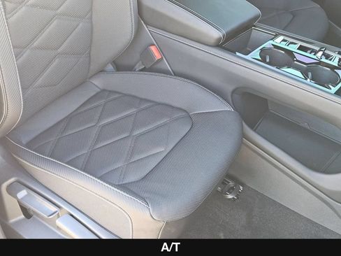 Used 2024 Volkswagen Atlas Cross Sport SE w/ Panoramic Sunroof Package FWD image 34