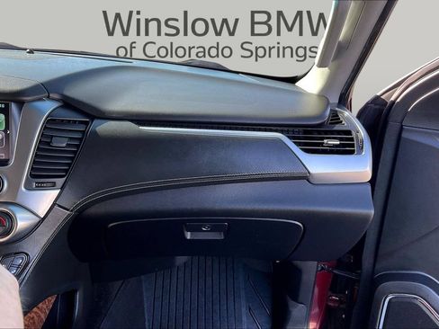 Used 2018 Chevrolet Tahoe Premier AWD/4WD image 25