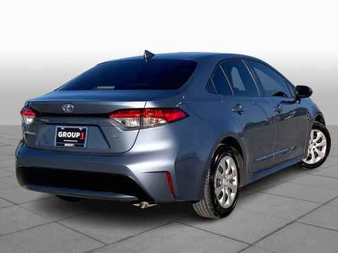 Used 2022 Toyota Corolla LE image 12