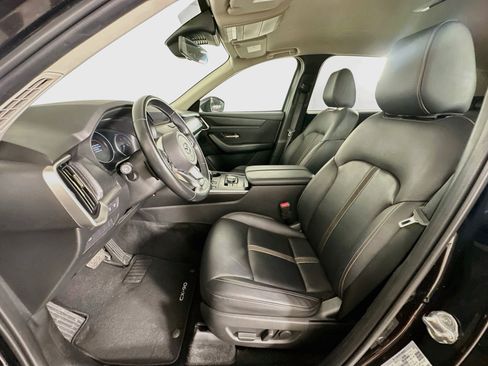 Used 2025 MAZDA CX-90 3.3 Turbo w/ Select Package AWD/4WD image 13