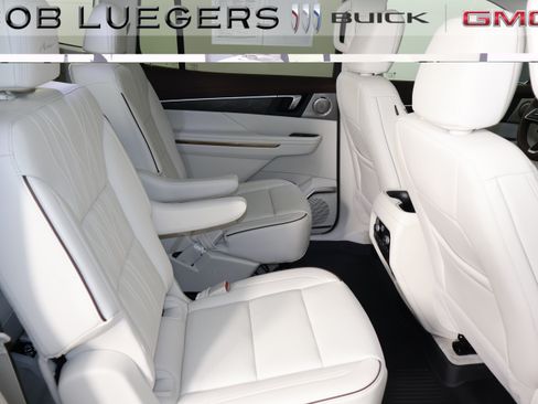 Certified 2026 Buick Enclave Avenir w/ Super Cruise Package AWD/4WD image 16