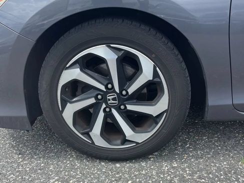 Used 2017 Honda Accord EX-L image 17