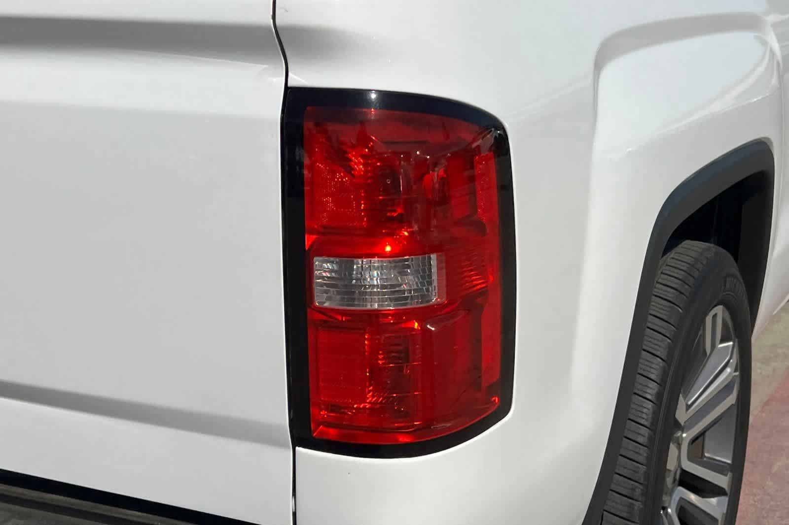 Used 2015 GMC Sierra 1500 SLE RWD image 11