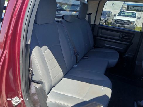 Used 2017 RAM 1500 Express w/ Express Value Package RWD image 14