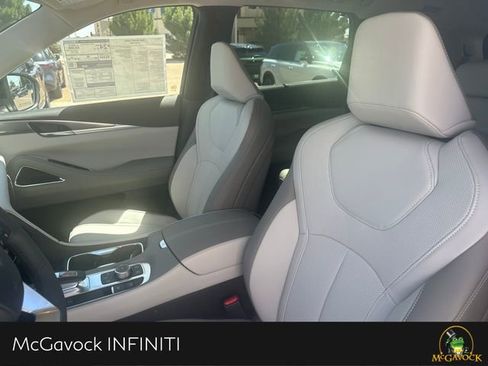 New 2026 INFINITI QX60 Luxe w/ Cargo Package image 10