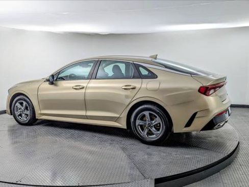 Used 2021 Kia K5 LXS image 6