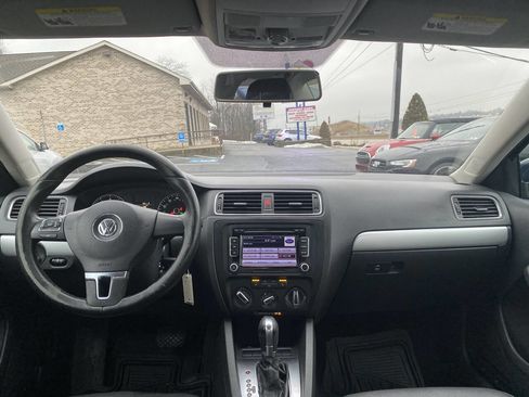 Used 2013 Volkswagen Jetta SE image 26
