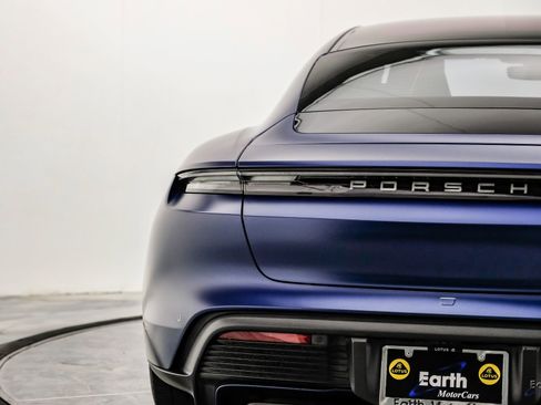 Used 2020 Porsche Taycan Turbo image 12