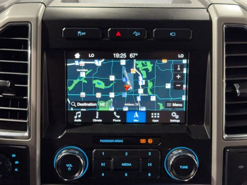 Used 2018 Ford F250 Lariat w/ Lariat Value Package image 38