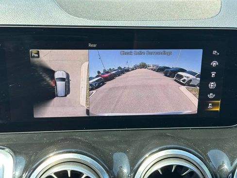Used 2023 Mercedes-Benz GLB 35 AMG 4MATIC image 17