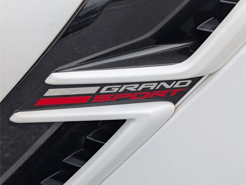 Used 2017 Chevrolet Corvette Grand Sport image 10
