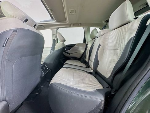 Used 2022 Subaru Forester Premium AWD/4WD image 30