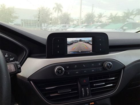 Used 2021 Ford Escape S image 23