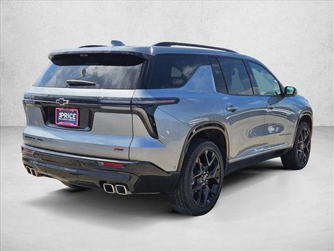 Certified 2024 Chevrolet Traverse RS w/ LPO, Floor Liner Package image 5