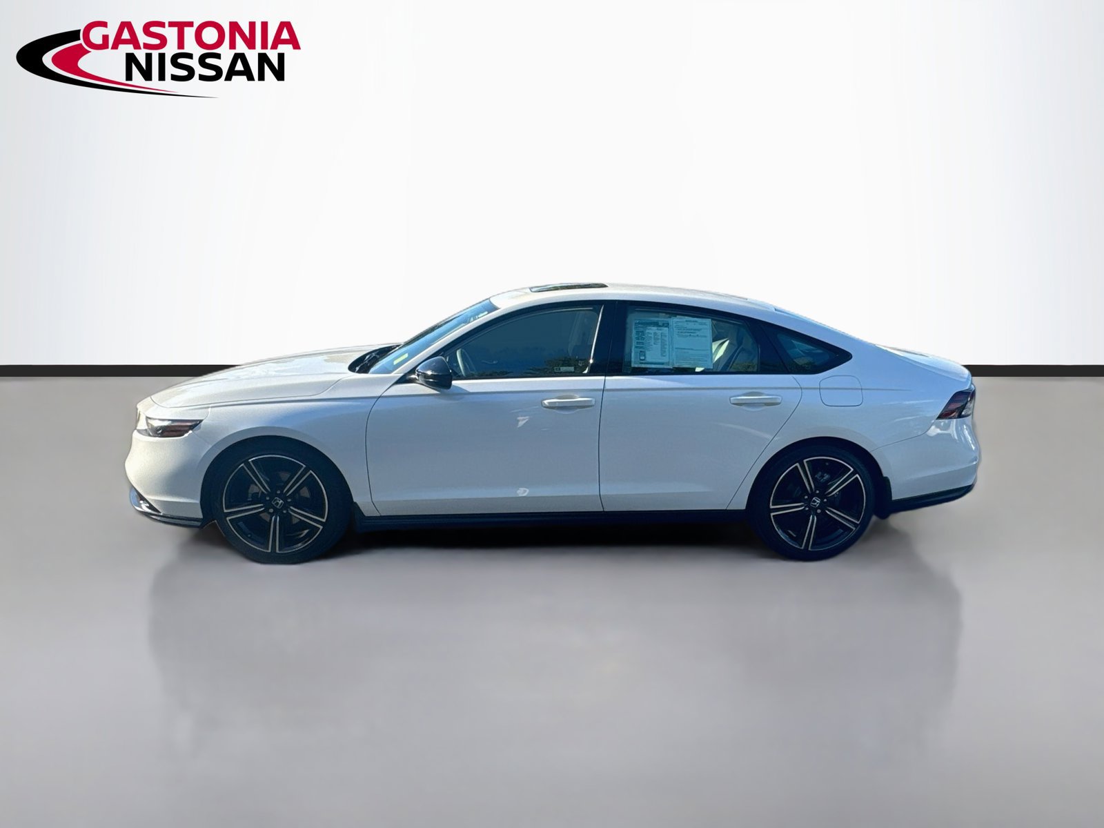 Used 2026 Honda Accord SE image 5