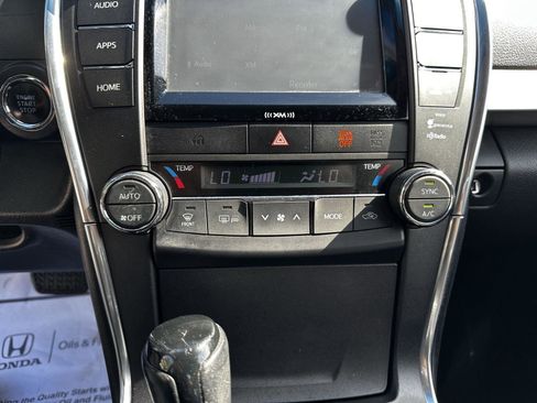 Used 2016 Toyota Camry XSE w/ Moonroof Package FWD image 16