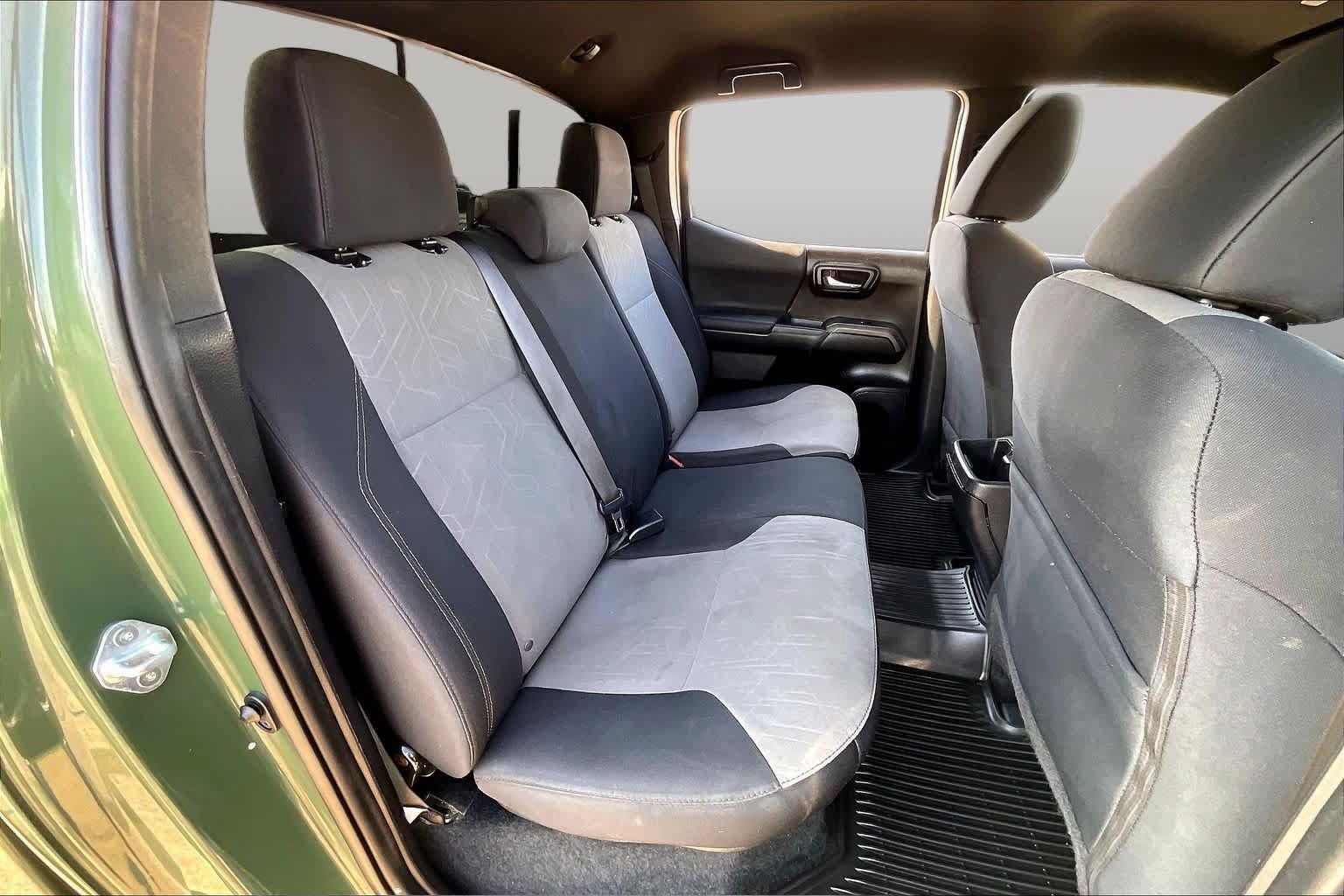 Used 2021 Toyota Tacoma TRD Sport w/ Technology Package RWD image 20