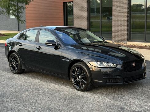Used 2019 Jaguar XE Prestige AWD/4WD image 1