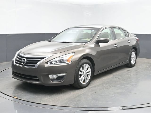 Used 2014 Nissan Altima 2.5 S w/ Sport Value Package FWD image 10