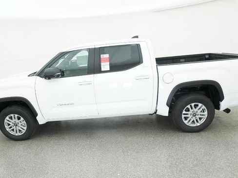 New 2026 Toyota Tundra SR5 AWD/4WD image 84