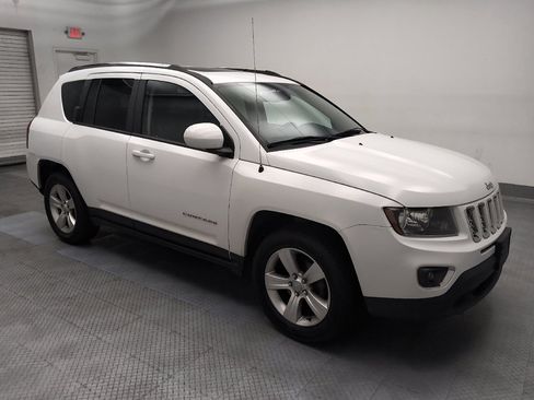 Used 2016 Jeep Compass High Altitude AWD/4WD image 11