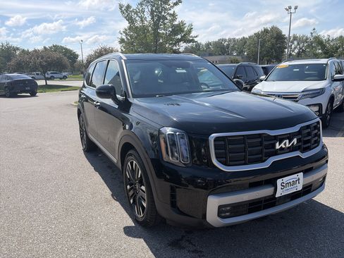 Used 2023 Kia Telluride SX Prestige AWD/4WD image 3