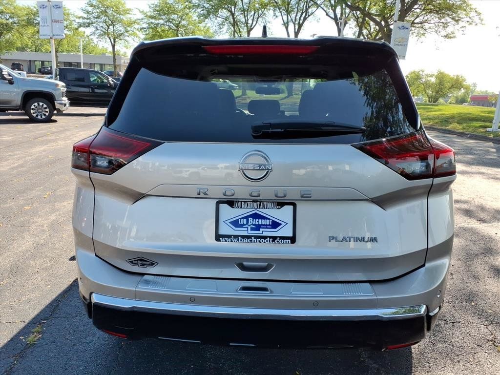 Used 2024 Nissan Rogue Platinum w/ Platinum Premium Package FWD image 6
