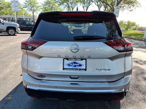 Used 2024 Nissan Rogue Platinum w/ Platinum Premium Package FWD image 6