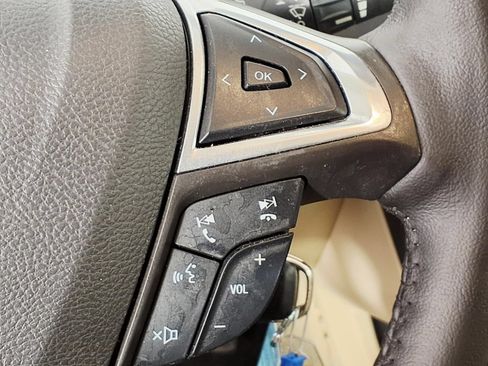 Used 2016 Ford Fusion SE w/ Equipment Group 202A FWD image 18