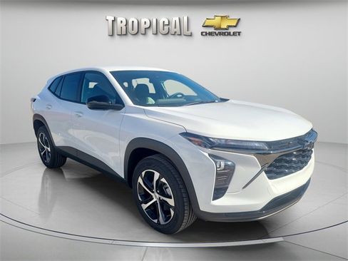 New 2026 Chevrolet Trax RS image 7