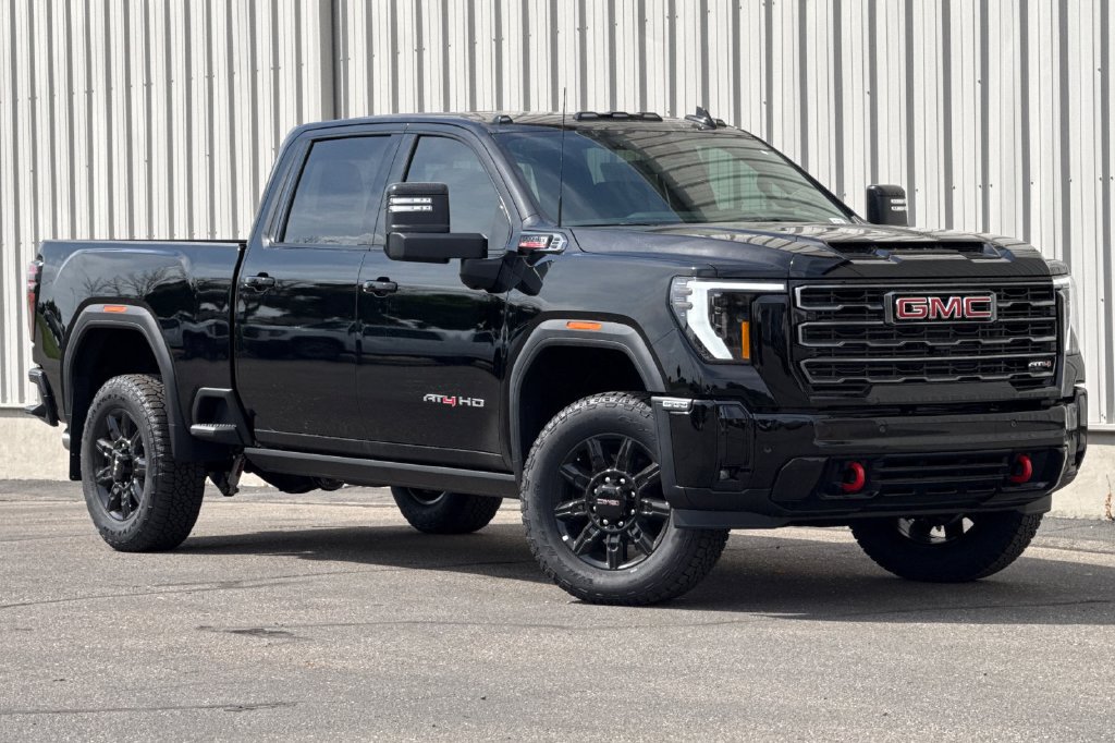 Used 2026 GMC Sierra 2500 AT4 w/ AT4 Premium Plus Package AWD/4WD image 2