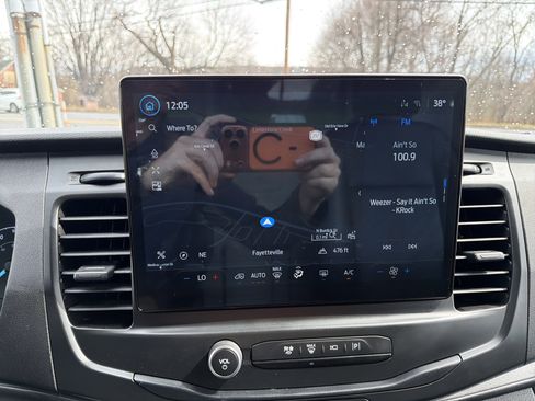 Used 2023 Ford E-Transit Low Roof w/ Load Area Protection Package image 14