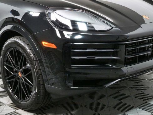 New 2026 Porsche Cayenne AWD/4WD image 39