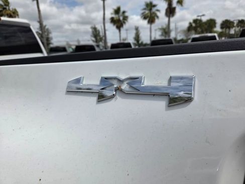 New 2026 GMC Sierra 3500 SLE w/ SLE Value Package image 11