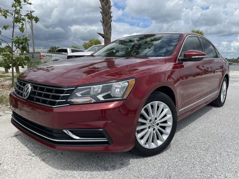 Used 2017 Volkswagen Passat 1.8T SE image 1