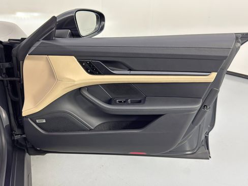 Used 2020 Porsche Taycan Turbo w/ Performance & Premium image 45