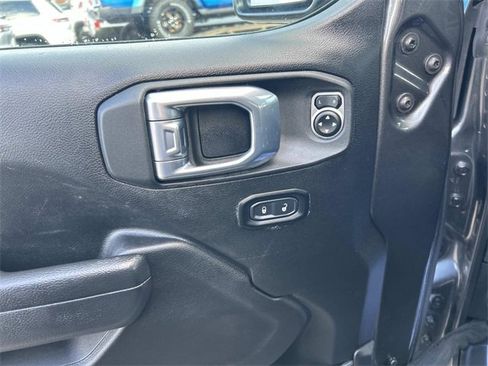 Used 2023 Jeep Gladiator Sport image 20