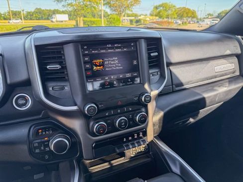 Used 2020 RAM 1500 Big Horn AWD/4WD image 19