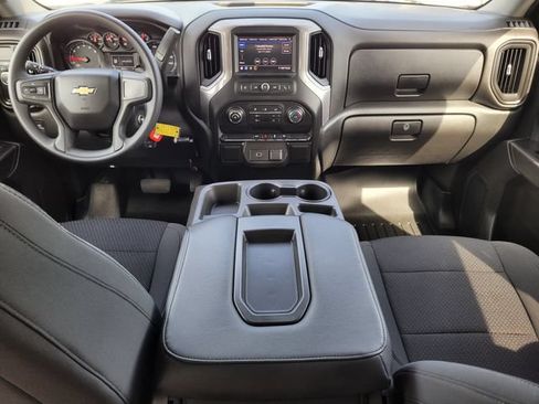 Used 2020 Chevrolet Silverado 1500 Custom w/ Custom Value Package RWD image 13